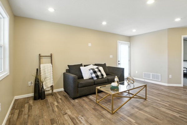 228 W Second St, 3 Bedrooms Bedrooms, 5 Rooms Rooms,2 BathroomsBathrooms,Residential,For Sale,W Second St,114840