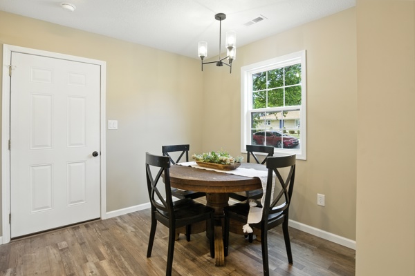 228 W Second St, 3 Bedrooms Bedrooms, 5 Rooms Rooms,2 BathroomsBathrooms,Residential,For Sale,W Second St,114840