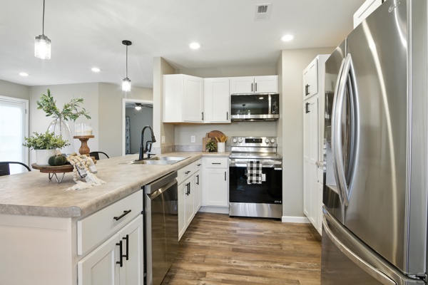 228 W Second St, 3 Bedrooms Bedrooms, 5 Rooms Rooms,2 BathroomsBathrooms,Residential,For Sale,W Second St,114840