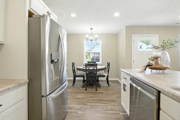 228 W Second St, 3 Bedrooms Bedrooms, 5 Rooms Rooms,2 BathroomsBathrooms,Residential,For Sale,W Second St,114840