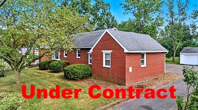 1236 E Ervin Rd, 3 Bedrooms Bedrooms, 8 Rooms Rooms,2 BathroomsBathrooms,Residential,For Sale,E Ervin Rd,114841