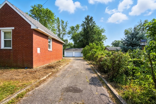 1236 E Ervin Rd, 3 Bedrooms Bedrooms, 8 Rooms Rooms,2 BathroomsBathrooms,Residential,For Sale,E Ervin Rd,114841