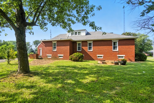 1236 E Ervin Rd, 3 Bedrooms Bedrooms, 8 Rooms Rooms,2 BathroomsBathrooms,Residential,For Sale,E Ervin Rd,114841