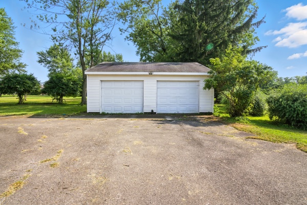 1236 E Ervin Rd, 3 Bedrooms Bedrooms, 8 Rooms Rooms,2 BathroomsBathrooms,Residential,For Sale,E Ervin Rd,114841