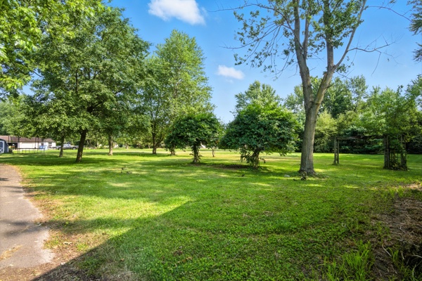 1236 E Ervin Rd, 3 Bedrooms Bedrooms, 8 Rooms Rooms,2 BathroomsBathrooms,Residential,For Sale,E Ervin Rd,114841