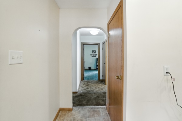 1236 E Ervin Rd, 3 Bedrooms Bedrooms, 8 Rooms Rooms,2 BathroomsBathrooms,Residential,For Sale,E Ervin Rd,114841