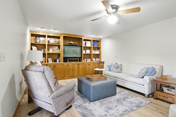 9952 Lincoln Highway, 3 Bedrooms Bedrooms, 9 Rooms Rooms,2 BathroomsBathrooms,Residential,For Sale,Lincoln Highway,114843
