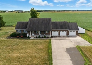 9952 Lincoln Highway, 3 Bedrooms Bedrooms, 9 Rooms Rooms,2 BathroomsBathrooms,Residential,For Sale,Lincoln Highway,114843
