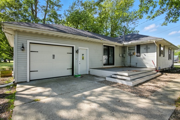 12238 Blaine St, 3 Bedrooms Bedrooms, 5 Rooms Rooms,1 BathroomBathrooms,Residential,For Sale,Blaine St,114844