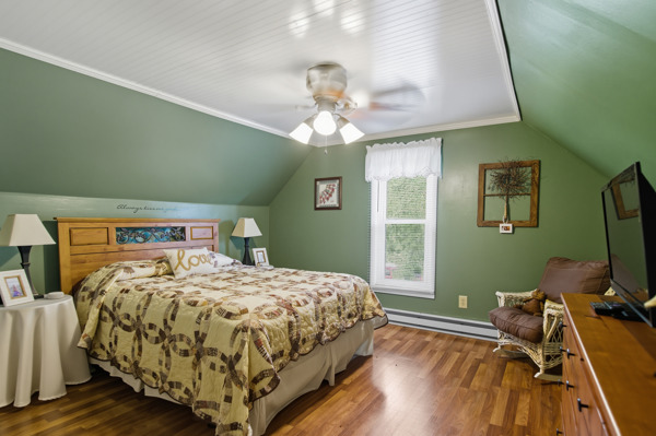 515 S Race, 3 Bedrooms Bedrooms, 7 Rooms Rooms,1 BathroomBathrooms,Residential,For Sale,S Race,114852