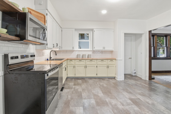 739 N Washington St, 3 Bedrooms Bedrooms, 8 Rooms Rooms,1 BathroomBathrooms,Residential,For Sale,N Washington St,114855