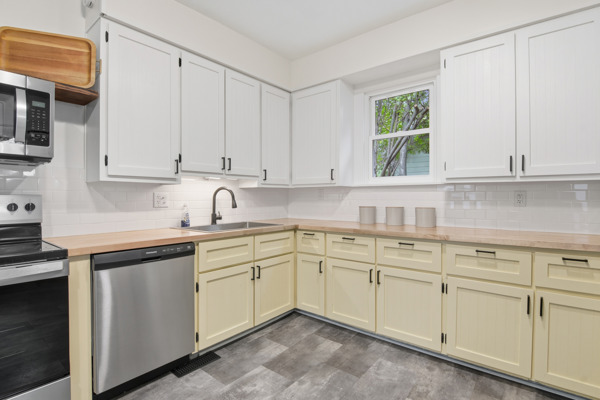 739 N Washington St, 3 Bedrooms Bedrooms, 8 Rooms Rooms,1 BathroomBathrooms,Residential,For Sale,N Washington St,114855