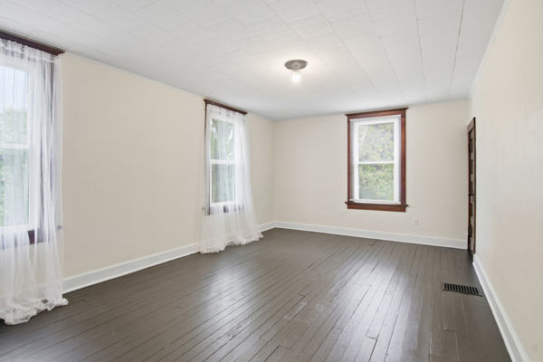 739 N Washington St, 3 Bedrooms Bedrooms, 8 Rooms Rooms,1 BathroomBathrooms,Residential,For Sale,N Washington St,114855