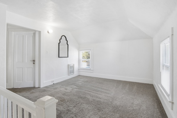 303 Middle St., 3 Bedrooms Bedrooms, 9 Rooms Rooms,1 BathroomBathrooms,Residential,For Sale,Middle St.,114858