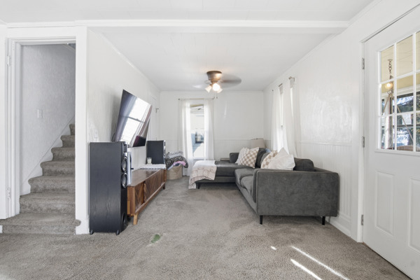 303 Middle St., 3 Bedrooms Bedrooms, 9 Rooms Rooms,1 BathroomBathrooms,Residential,For Sale,Middle St.,114858