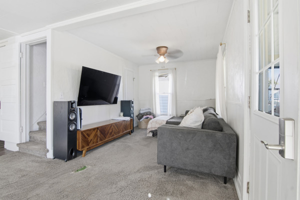 303 Middle St., 3 Bedrooms Bedrooms, 9 Rooms Rooms,1 BathroomBathrooms,Residential,For Sale,Middle St.,114858