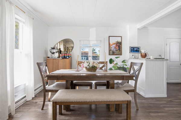 303 Middle St., 3 Bedrooms Bedrooms, 9 Rooms Rooms,1 BathroomBathrooms,Residential,For Sale,Middle St.,114858