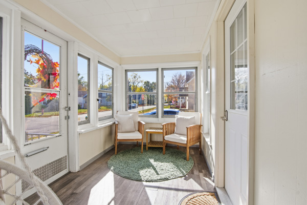 303 Middle St., 3 Bedrooms Bedrooms, 9 Rooms Rooms,1 BathroomBathrooms,Residential,For Sale,Middle St.,114858