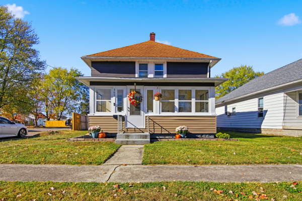 303 Middle St., 3 Bedrooms Bedrooms, 9 Rooms Rooms,1 BathroomBathrooms,Residential,For Sale,Middle St.,114858