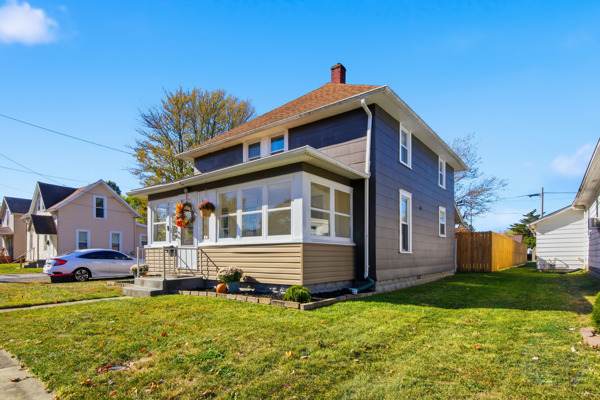 303 Middle St., 3 Bedrooms Bedrooms, 9 Rooms Rooms,1 BathroomBathrooms,Residential,For Sale,Middle St.,114858