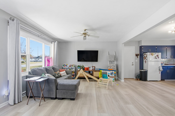 825 S Race St, 2 Bedrooms Bedrooms, 4 Rooms Rooms,1 BathroomBathrooms,Residential,For Sale,S Race St,114860