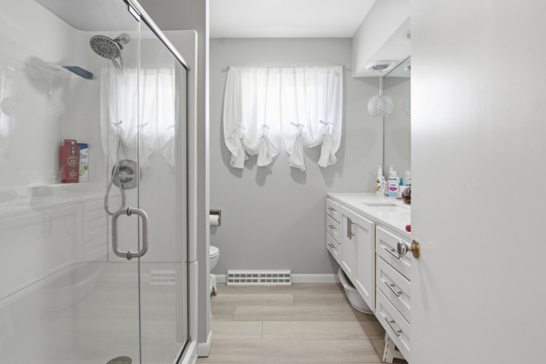 825 S Race St, 2 Bedrooms Bedrooms, 4 Rooms Rooms,1 BathroomBathrooms,Residential,For Sale,S Race St,114860