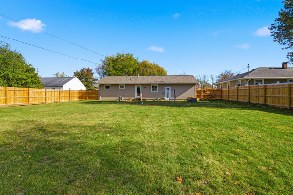 825 S Race St, 2 Bedrooms Bedrooms, 4 Rooms Rooms,1 BathroomBathrooms,Residential,For Sale,S Race St,114860