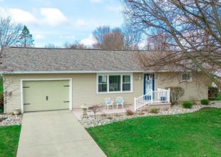 825 S Race St, 2 Bedrooms Bedrooms, 4 Rooms Rooms,1 BathroomBathrooms,Residential,For Sale,S Race St,114860