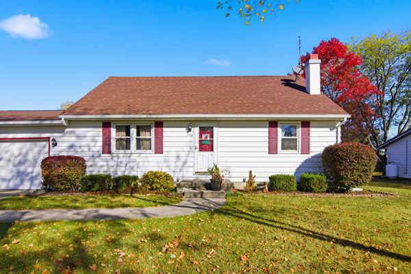 3 Bedrooms Bedrooms, 6 Rooms Rooms,2 BathroomsBathrooms,Residential,For Sale,114863