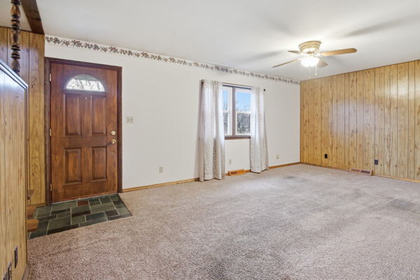 1233 E Ervin Rd, 3 Bedrooms Bedrooms, 6 Rooms Rooms,2 BathroomsBathrooms,Residential,For Sale,E Ervin Rd,114863