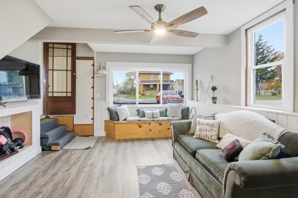 312 N Main St, 2 Bedrooms Bedrooms, 7 Rooms Rooms,2 BathroomsBathrooms,Residential,For Sale,N Main St,114865