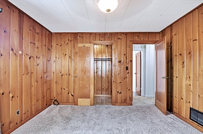 1040 Elm St, 3 Bedrooms Bedrooms, 5 Rooms Rooms,1 BathroomBathrooms,Residential,For Sale,Elm St,114867