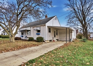 1040 Elm St, 3 Bedrooms Bedrooms, 5 Rooms Rooms,1 BathroomBathrooms,Residential,For Sale,Elm St,114867