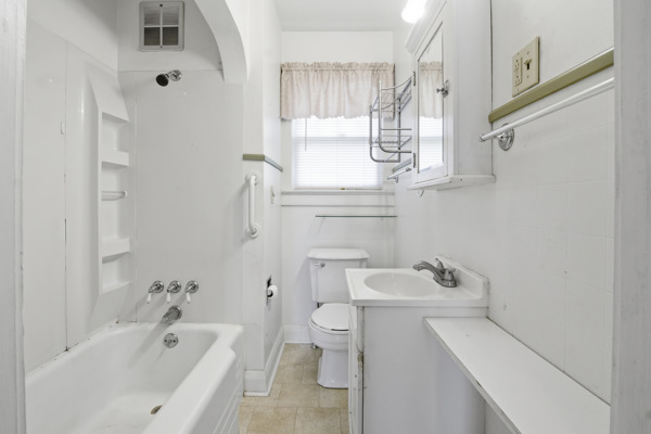 323 Gordon Ave, 2 Bedrooms Bedrooms, 5 Rooms Rooms,1 BathroomBathrooms,Residential,For Sale,Gordon Ave,114873