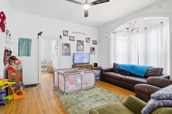 515 N. Jefferson St, 4 Bedrooms Bedrooms, 9 Rooms Rooms,2 BathroomsBathrooms,Residential,For Sale,N. Jefferson St,114875