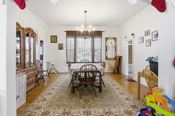 515 N. Jefferson St, 4 Bedrooms Bedrooms, 9 Rooms Rooms,2 BathroomsBathrooms,Residential,For Sale,N. Jefferson St,114875