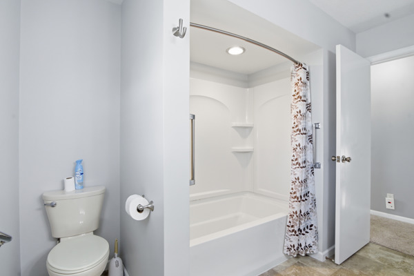 1337 E. Ervin Rd, 3 Bedrooms Bedrooms, 6 Rooms Rooms,2 BathroomsBathrooms,Residential,For Sale,E. Ervin Rd,114878