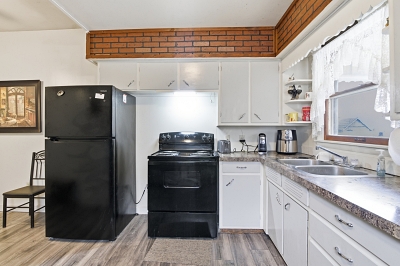 421 Boyd Ave, 2 Bedrooms Bedrooms, 4 Rooms Rooms,1 BathroomBathrooms,Residential,For Sale,Boyd Ave ,114882