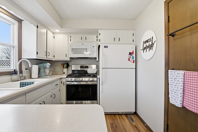 836 State St, 3 Bedrooms Bedrooms, 5 Rooms Rooms,2 BathroomsBathrooms,Residential,For Sale,State St,114883