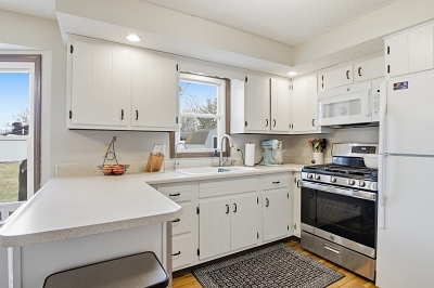 836 State St, 3 Bedrooms Bedrooms, 5 Rooms Rooms,2 BathroomsBathrooms,Residential,For Sale,State St,114883