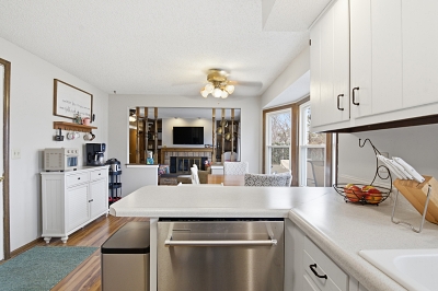 836 State St, 3 Bedrooms Bedrooms, 5 Rooms Rooms,2 BathroomsBathrooms,Residential,For Sale,State St,114883