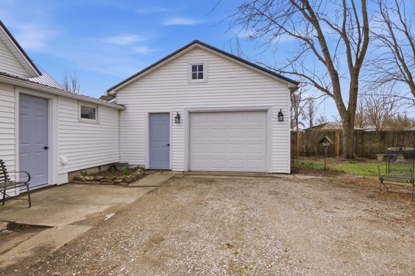 2 Bedrooms Bedrooms, 5 Rooms Rooms,1 BathroomBathrooms,Residential,For Sale,114891