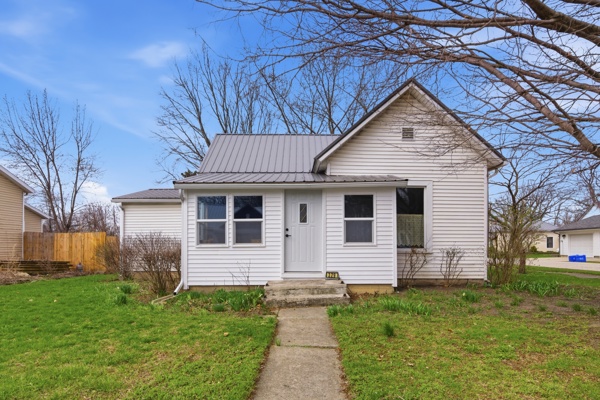 2 Bedrooms Bedrooms, 5 Rooms Rooms,1 BathroomBathrooms,Residential,For Sale,114891