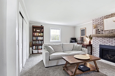 1000 Merry Lane, 3 Bedrooms Bedrooms, 8 Rooms Rooms,2 BathroomsBathrooms,Residential,For Sale,Merry Lane,114894