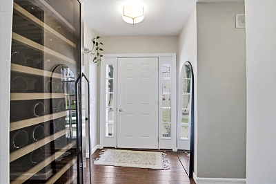 1000 Merry Lane, 3 Bedrooms Bedrooms, 8 Rooms Rooms,2 BathroomsBathrooms,Residential,For Sale,Merry Lane,114894