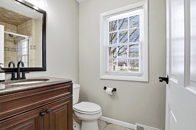 1000 Merry Lane, 3 Bedrooms Bedrooms, 8 Rooms Rooms,2 BathroomsBathrooms,Residential,For Sale,Merry Lane,114894