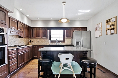 1000 Merry Lane, 3 Bedrooms Bedrooms, 8 Rooms Rooms,2 BathroomsBathrooms,Residential,For Sale,Merry Lane,114894