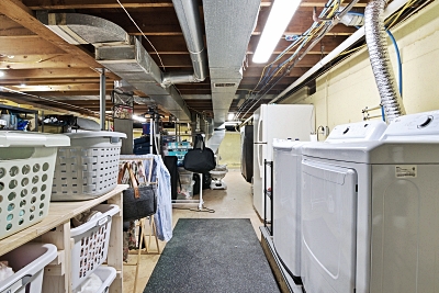 1000 Merry Lane, 3 Bedrooms Bedrooms, 8 Rooms Rooms,2 BathroomsBathrooms,Residential,For Sale,Merry Lane,114894