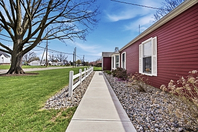 1000 Merry Lane, 3 Bedrooms Bedrooms, 8 Rooms Rooms,2 BathroomsBathrooms,Residential,For Sale,Merry Lane,114894