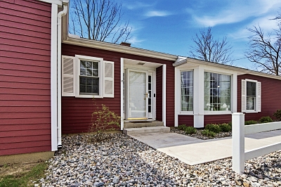 1000 Merry Lane, 3 Bedrooms Bedrooms, 8 Rooms Rooms,2 BathroomsBathrooms,Residential,For Sale,Merry Lane,114894